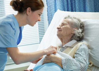 Alzheimer Belirtileri ve Evreleri Nelerdir? Nasıl Önlenir?